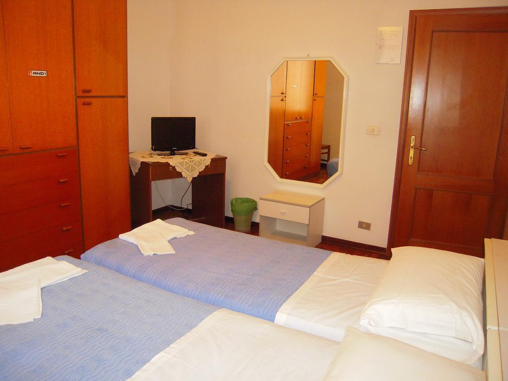 Riva Reno Guesthouse Bolonia Exterior foto