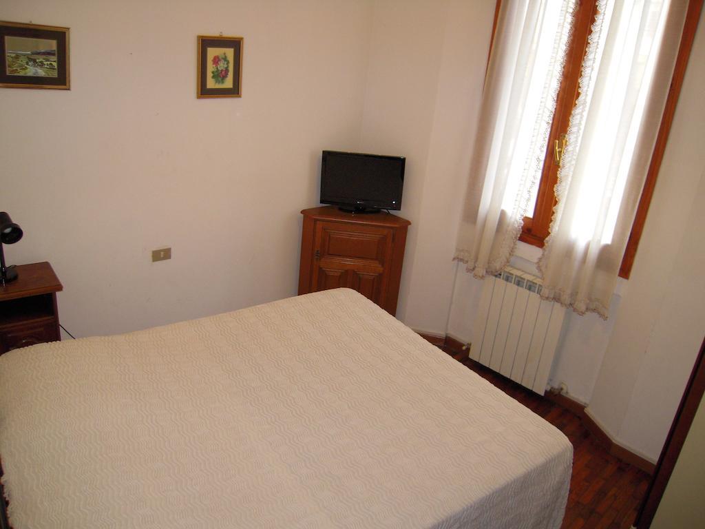 Riva Reno Guesthouse Bolonia Habitación foto